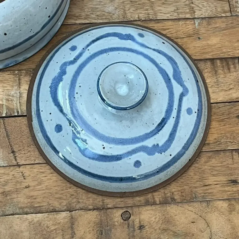 Vintage Handmade Stoneware Bundt Cake Pan Bakeware 7.75